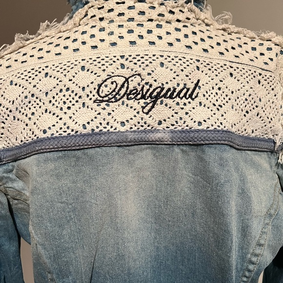 Jean jacket - Picture 5 of 7